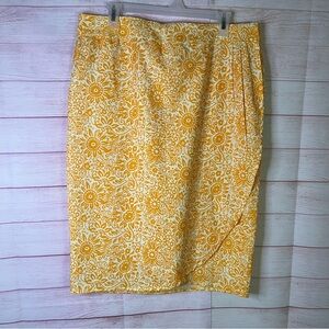 RipSkirt Hawaii Yellow Orange Floral Pattern Wrap Skirt‎ Size Large